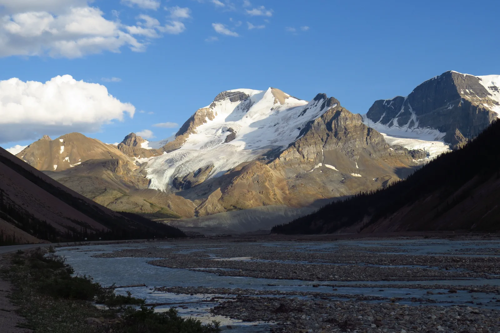 Icefields Parkway through the Canadian Rockies