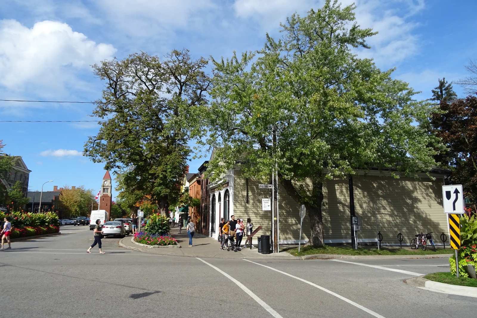 Heritage streetscape and wine country near Niagara-on-the-Lake