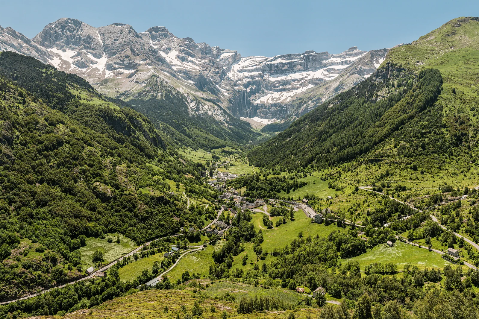 The great rock walls and waterfalls of the Cirque de Gavarnie