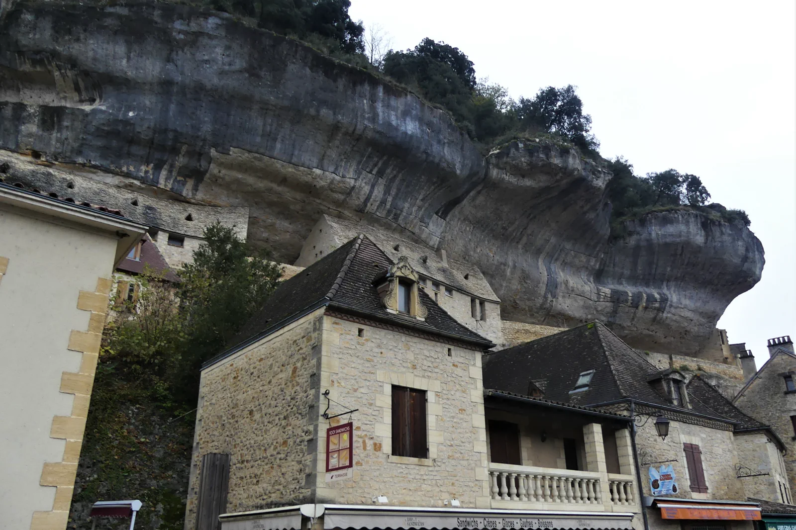 Limestone cliffs and river landscape in the Vézère Valley