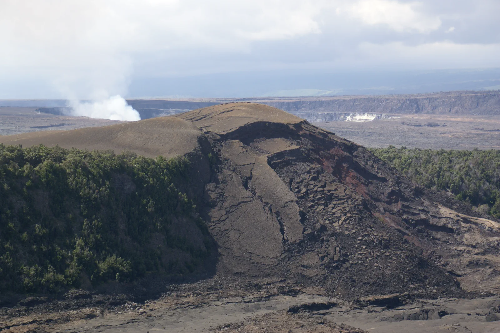 Hawaii Island: Volcanoes & Two Coasts