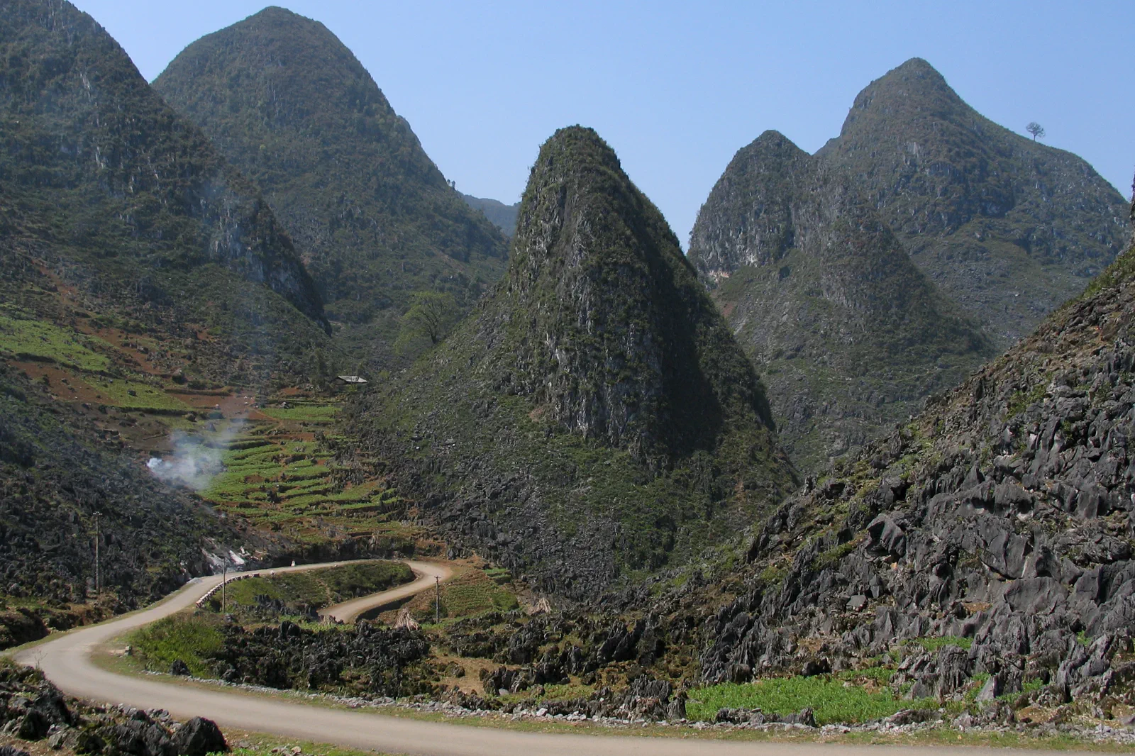 Ma Pi Leng Pass between Dong Van and Meo Vac