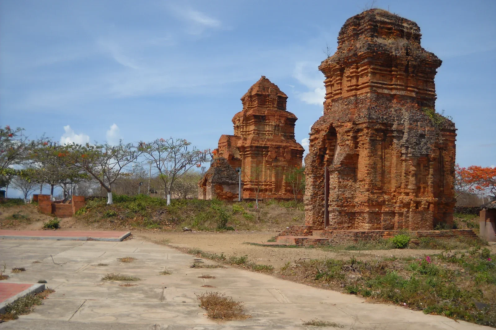 Po Sah Inu Cham towers near Phan Thiet in Binh Thuan